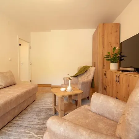 Family - Oasis With Easy Parking