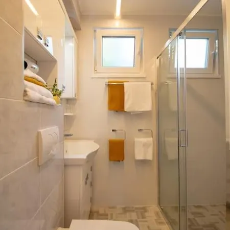 Family - Oasis With Easy Parking * Novi Sad