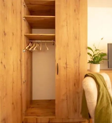 아파트 Family - Oasis With Easy Parking 노비사드