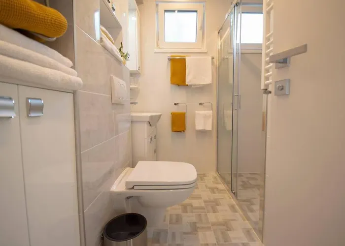 Family - Oasis With Easy Parking