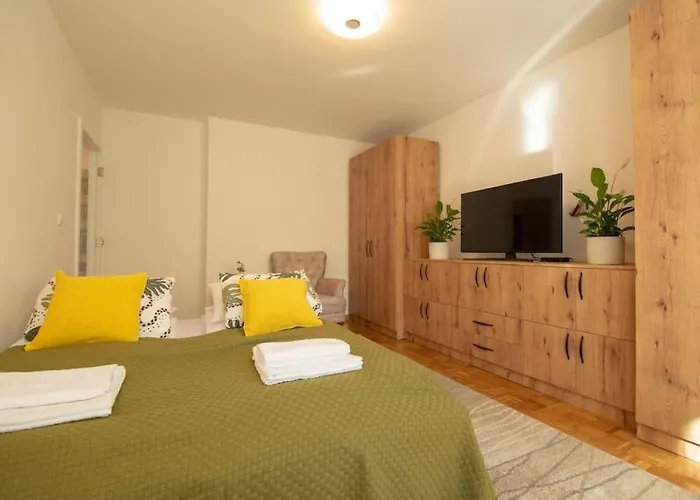 Family - Oasis With Easy Parking 아파트 *