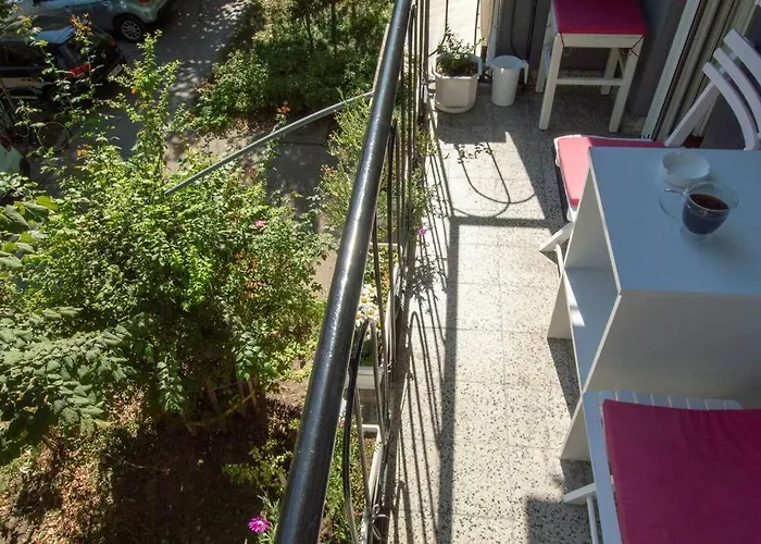 Family - Oasis With Easy Parking 아파트